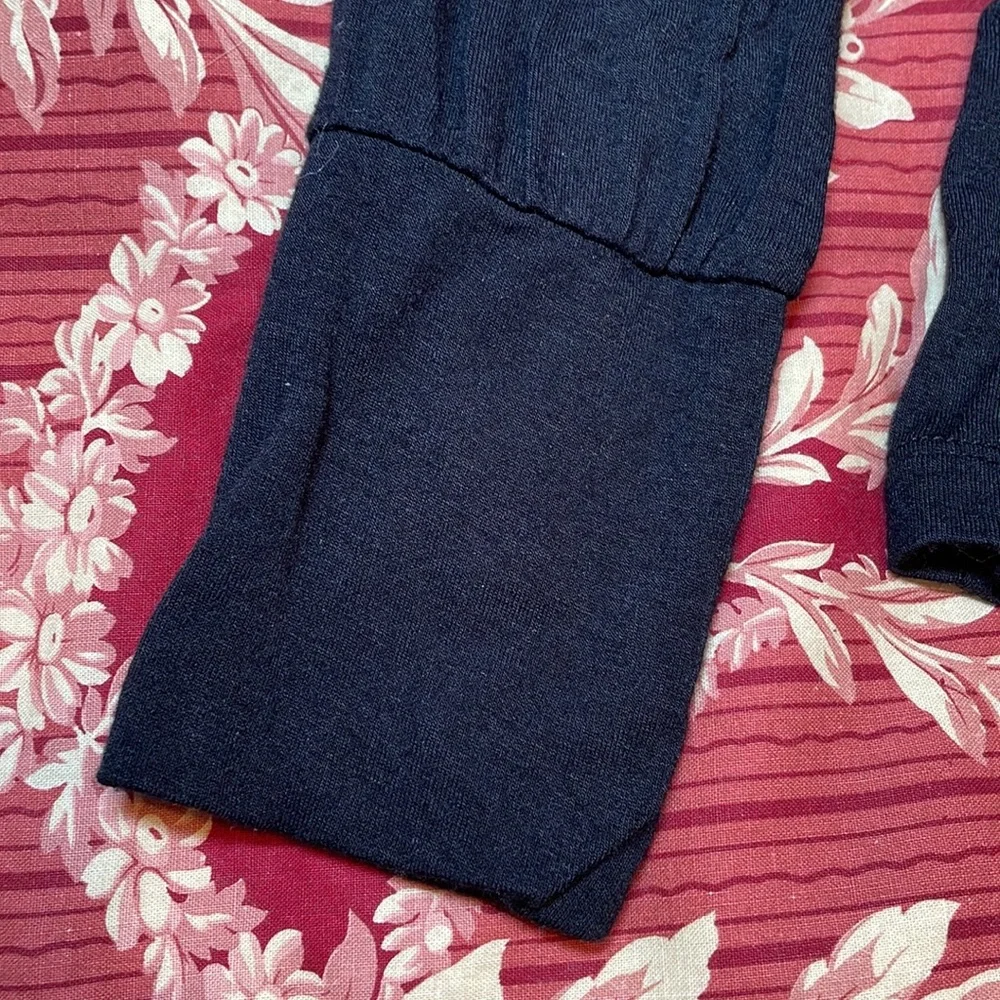 Fun top! - Picture 4 of 6